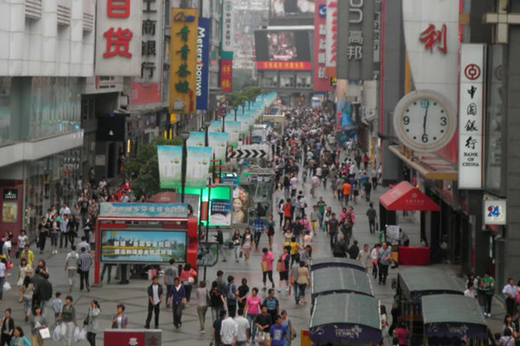 Στους busy δρόμους του Chengdu